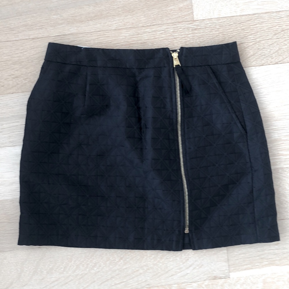 BCBG MAXAZRIA Black Mini Skirt with Zipper - Size 4